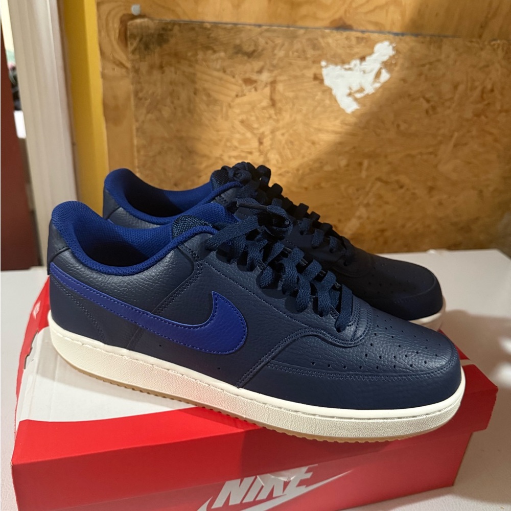 Nike Men's Dark Blue Sneakers - Picture 2 of 7